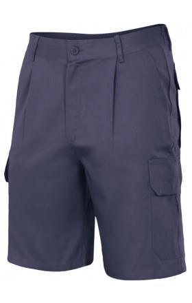 Suministro de 49 pantalones tipo bermuda multibolsillos, en color azul marino, confeccionada en sarga: 65% poliéster, 35% algodón, con pinzas y goma elástica en el interior de la cinturilla, seis