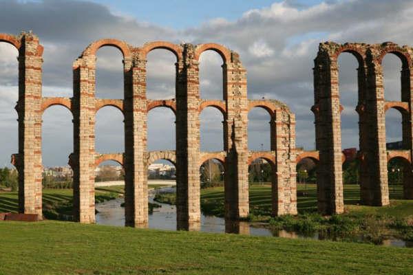 Bará Faro de Hércules Arcos de