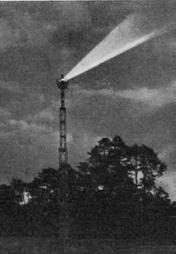 1927 Los aerofaros de la firma Pintsch estaban formados por un proyector con lentes giratorias.