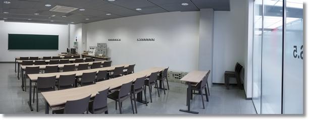 85 * Construcció d'una aula i un laboratori a l'etseib, per al Màster universitari en Enginyeria Industrial Durant l estiu de 2014 s'ha portat a terme l'adequació d'uns espais a la planta soterrani