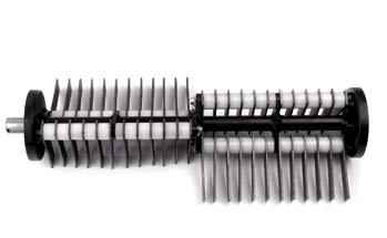 de chcillas 48 separación cuchillas 20 mm Espesor cuchilla 3 mm Tracción manual a correa abatible y regulable en altura
