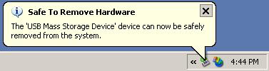 Haga clic en Retirar de forma segura el Dispositivo de almacenamiento masivo USB En la pantalla aparece Puede desconectar el hardware con seguridad. 3. Desconecte la cámara del cable USB.