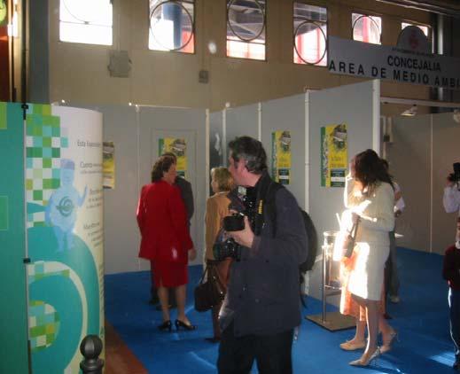 EDUCACION AMBIENTAL Exposición itinerante Plásticos con el Medio