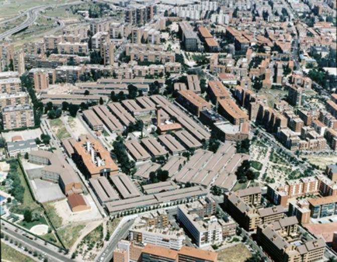 01 ÁMBITO TERRITORIAL CARACTERÍSTICAS URBANÍSTICAS La U.V.A. de Hortaleza fue proyectada por los prestigiosos arquitectos Fernando Higueras y Antonio Miró. Sobre unos terrenos de 107.
