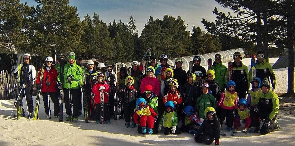 PRESENTACIÓN DEL CLUB DE ESQUÍ TERUEL MUDEJAR El Esquí Alpino como deporte se consolidó en Teruel con la inauguración de la Estación de esquí de Aramón Javalambre en el año 1996.