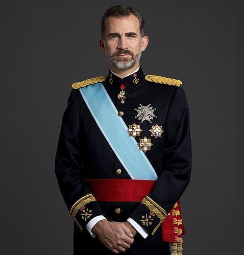 FELIPE VI Nació en Madrid el 30 de enero de 1968. Es el actual rey de España, título por el que ostenta la jefatura del Estado y el mando supremo de las Fuerzas Armadas.