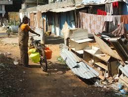 828 millones personas viven en barrios marginales y continua aumentando.
