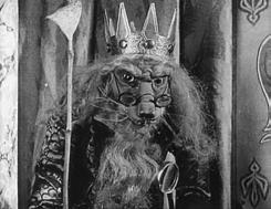 EL LEÓN ENVEJECIDO, LE LION DEVENU VIEUX, (1931). 10 Cortometraje de Ladislav Starevitch (1882-1965) realizador ruso, considerado uno de los pioneros de la animación.