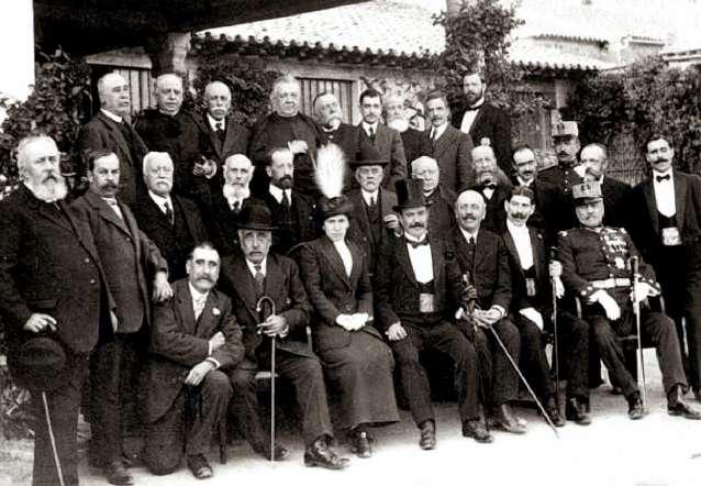 LOS MUSEOS DE TOLEDO EN LOSCOMIENZOS DEL SIGLO XX 165 Junta organizadora del III Centenario del Greco celebrado en 1914. Foto Villalba.