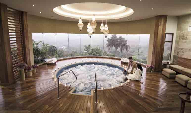 El resort cuenta con 147 habitaciones incluida una suite presidencial con piscina privada, amenidades