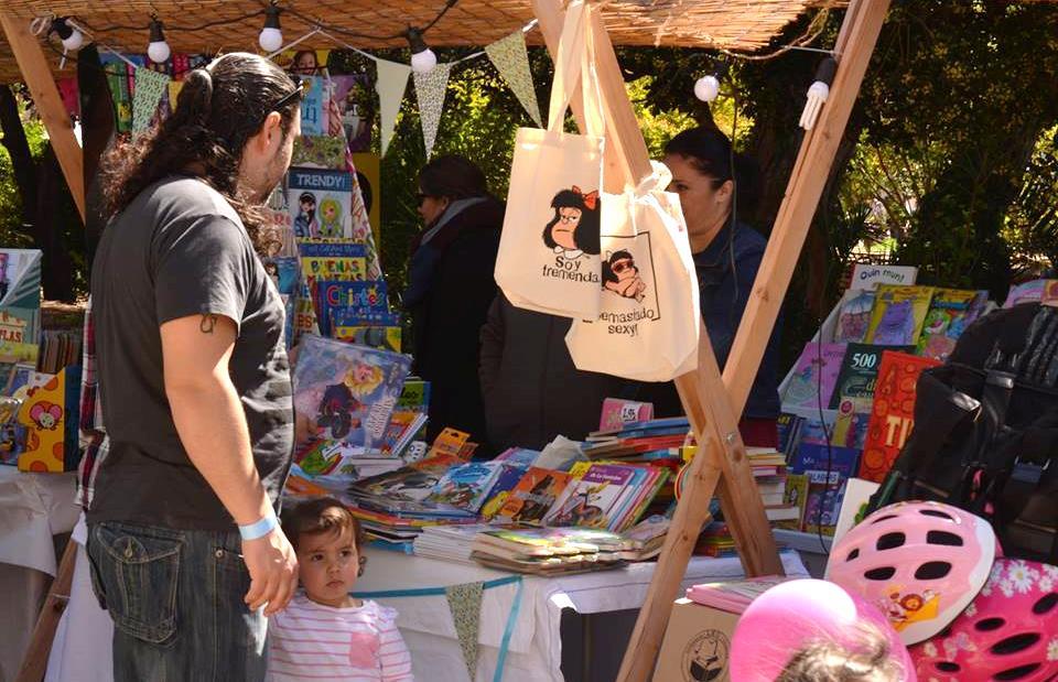 Antecedents Viveros Kids està organitzat per Agendadeisa.com, una guia d'oci familiar a la Comunitat Valenciana. Està dirigida a famílies amb xiquets de 0 a 14 anys.