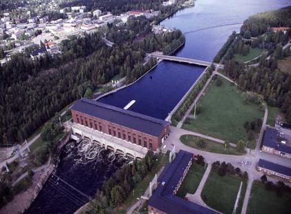60 15 m 3 750 m /s LESOGORSK Lago Ladoga + 5.