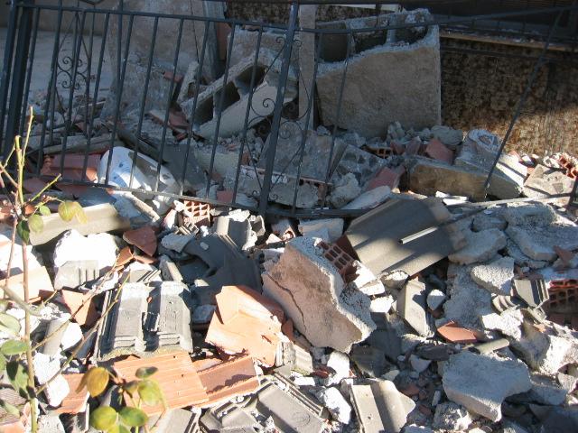 Ejemplos de daños en estructuras de muros