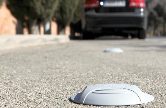 Sistema de guiado inteligente para zonas de estacionamiento regulado en superficie. Málaga va a implementar un sistema innovador para localizar plazas de estacionamiento en superficie disponibles.
