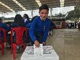 urnas. Se instalaron 220 mesas, distribuidas en 55 puestos de votación en Boyacá y Bogotá.