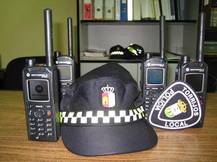 SISTEMAS TETRA SISTEMA TETRA DE COMUNICACIÓN POLICIAL La Policía Local de Torrijos dispone del más moderno sistema de comunicaciones móviles.