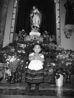 Holy Cross En nuestra Fatiga y Nuestras Penas nos encontramos con Guadalupe 11 de dic, jueves 6:30 pm Holy Cross Juventud: Con Guadalupe Soñamos en un Mundo Nuevo DÍA DE LA FIESTA DE LA VIRGEN DE