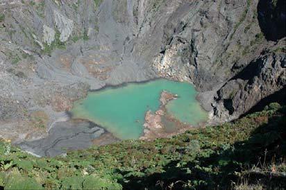 Lago del Irazú en el cráter principal: Desaparición y emergencia de un nuevo lago luego de haber existido un lago estable por casi 20 años.