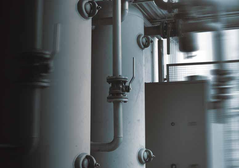 NU AIR propone una amplia gama de DEPÓSITOS VERTICALES para el almacenamiento de aire con capacidad de los 100 a los 3.000 litros.