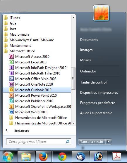 1. Versió d Outlook Aquest manual, el qual s ha fet amb el sistema operatiu Windows 7, és per a la versió Microsoft Outlook 2010.