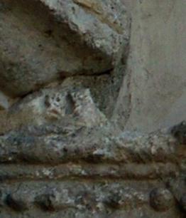 24 Fig. 14.1 Fragmento de capitel andalusí.