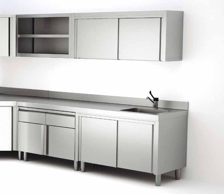 Gracias al sistema modular, la limpieza de la encimera continua facilita las condiciones higiénicas de la cocina Todos los muebles se suministran montados.