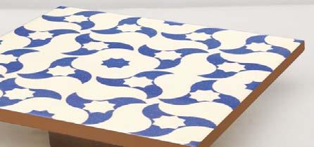 .. Floor tiles created thinking in all the interior rooms, both floors and living room walls, kitchen, bedrooms.