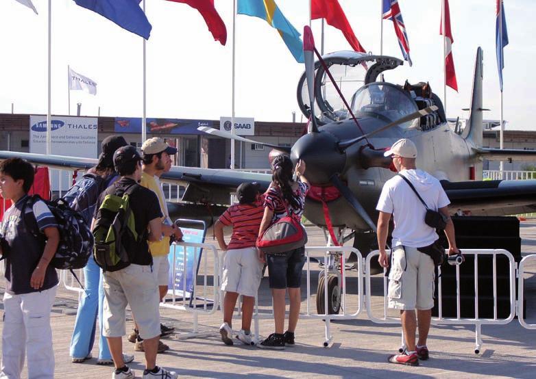 Unas de las mayores atracciones fue el avión de combate F-22 Raptor, que sólo se había presentado fuera de los Estados Unidos en dos oportunidades.