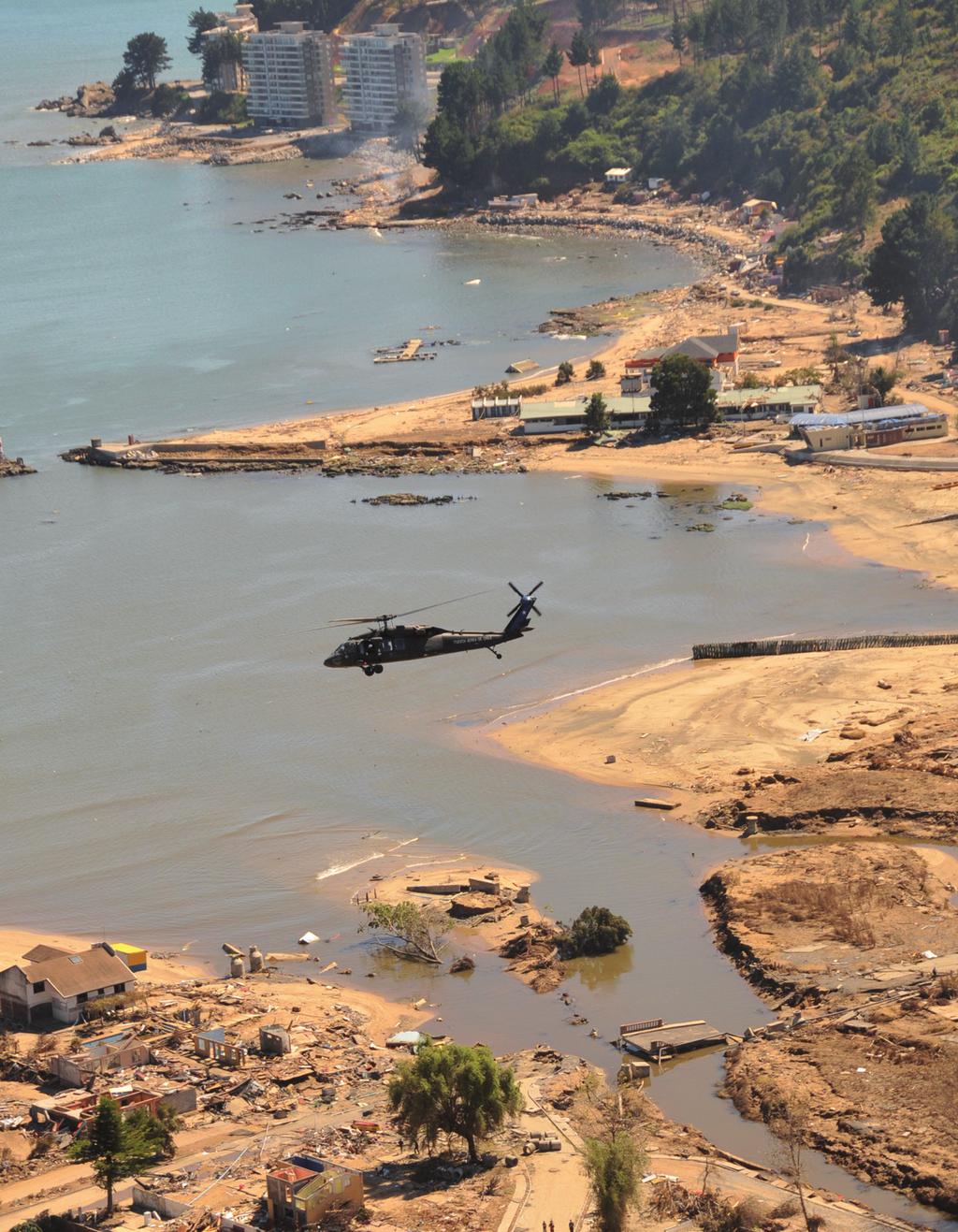 Edición Nº250 Portada: Helicóptero Black Hawk sobrevuela Dichato.