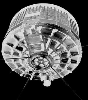Cronología El formato APT fue sarrollado por el National Earth Satellite Service Estados Unidos TIROS-8 (21-Dic-1963) NIMBUS I (28-Ago-1964)