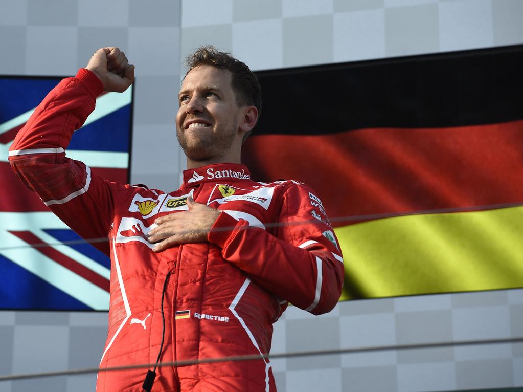 Top10 RESULTADO Australia 1 - Sebastian Vettel (ALE - Ferrari) 1h24:11.672 2 - Lewis Hamilton (GBR - Mercedes) +9.975 3 - Valtteri Bottas (FIN - Mercedes) + 11.