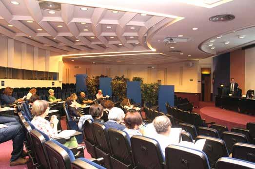 El Dr. Pablo Irimia impartió una de las sesiones del II Ciclo Salud de los pies a la cabeza, organizado por el Colegio de Médicos y Mutua Navarra.