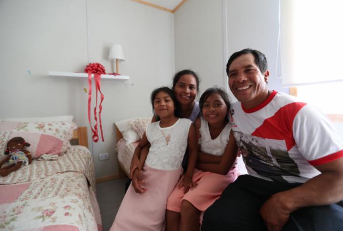 Chamorro junto a su esposo y sus dos hijas podrán construir una vivienda definitiva en el centro poblado rural "Picapiedra", ubicado en el distrito Pachacamac.