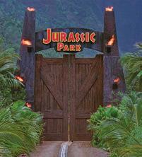 Wu y empieza a construir Jurassic Park en Isla Nublar, también frente a Costa Rica.