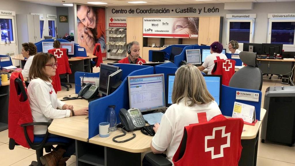 CAC Centro autonómico de coordinación El Centro de Coordinación de Cruz Roja en Castilla y León surgió en 1997 ante la necesidad de unificar la atención de las personas usuarias de