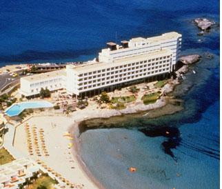 1985 primer hotel internacional de la