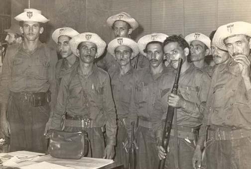 Fidel, 10 de octubre de 1991 En el pensamiento político-militar del Comandante en Jefe Fidel Castro Ruz, la participación popular en la defensa armada ha constituido un principio permanente.