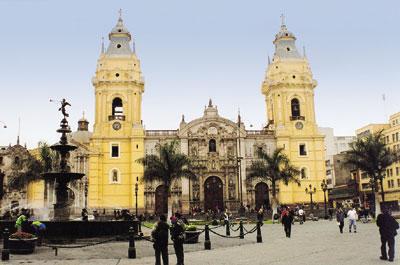 PERÚ EN JEANS 2018 Lima, y Machu Picchu - Desde US$ 533 Día 1: Lima Llegada Una ciudad que siempre te recibirá con los brazos abiertos y que vive donde el pasado se mezcla con el presente.