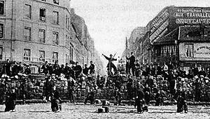 La III República (1870-1914): Revuelta de la Comuna de París (1871) obliga a la República a