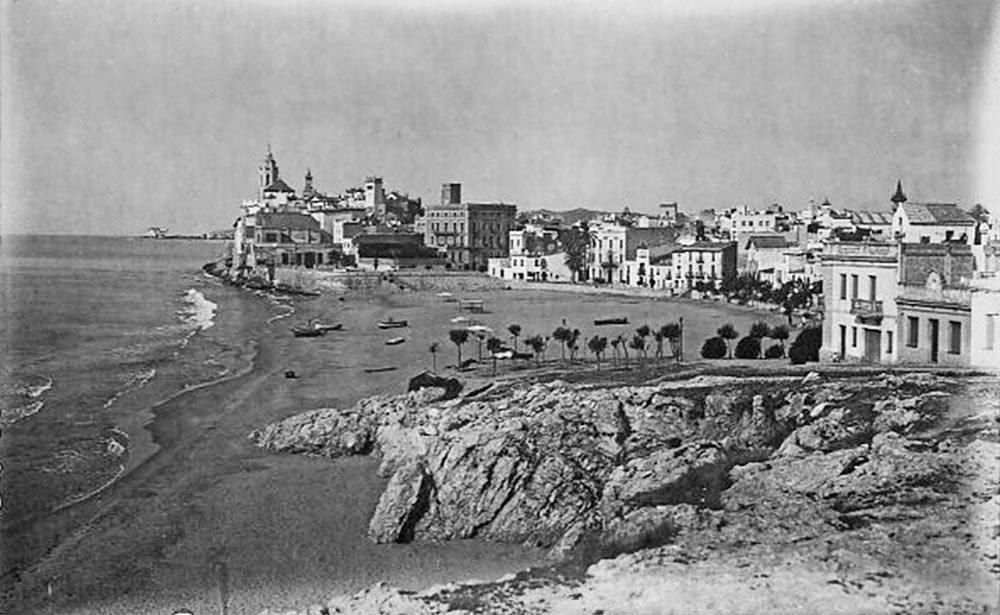 Foto 1. Playa de Sant Sebastià, a principios del s.