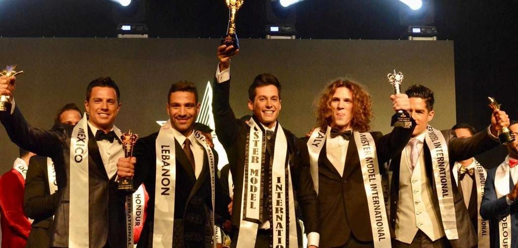 Los cinco finalistas del certamen Mr. Model International 2017-2018, de izquierda a derecha 4th RU Mauricio Medellín de México, 2nd.