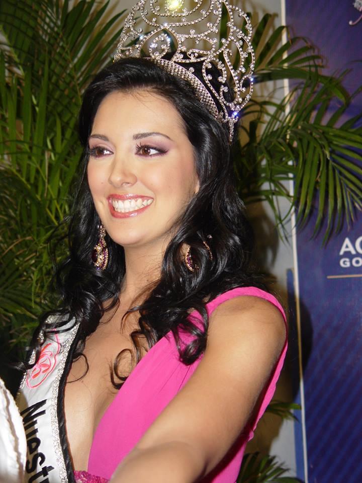 Silvia Priscila Perales Elizondo obtuvo la tercera corona de Nuestra Belleza México en 2005 y fue semifinalista en Miss Universe 2006.