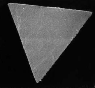 Sistema RaCe Rotación continua, sección triangular con bordes afilados, a excepción de la lima 15 y 20.