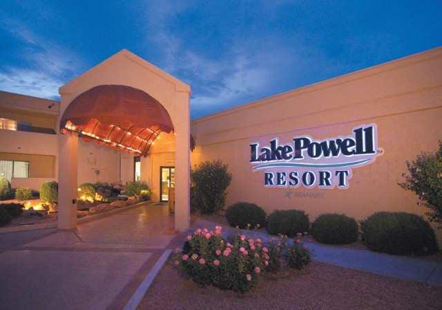 Alojamiento sencillo. LAKE POWELL RESORT *** 100 Lakeshore Drive, Page Alojamiento situado en Wahweap Marina, en la costa sur del lago Powell y a 16km del centro de Page.