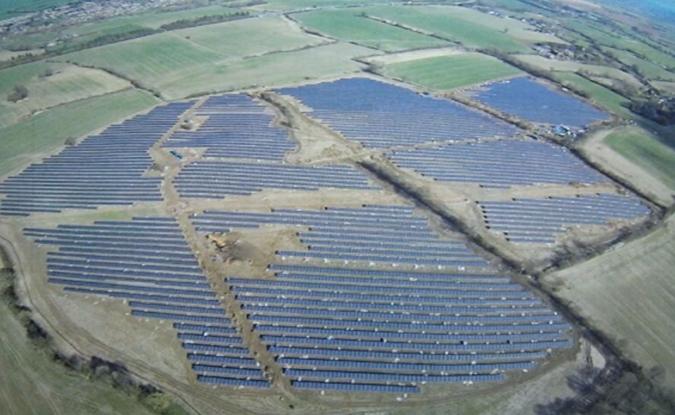 Nacionales Proyectos Highfields Planta solar Instalación internacional realizada en el Reino Unido, en la ciudad de Highfields.