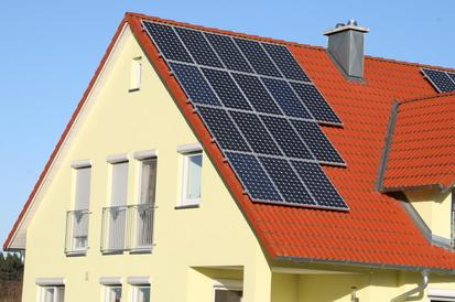 ENERGÍA SOLAR Fotovoltaica La instalación requiere: Ø Módulos fotovoltaicos.