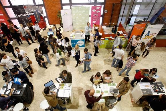Hasta la fecha el OPAL ha realizado tres estudios de Inserción Laboral de los titulados de la Universitat de València y dos estudios sobre las demandas de los empleadores de la provincia de Valencia.