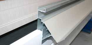 Los marcos para cámara de paneles se suministrarán con contramarcos de aluminio extrusionado lacado en blanco, adaptándose a cualquier espesor de panel.