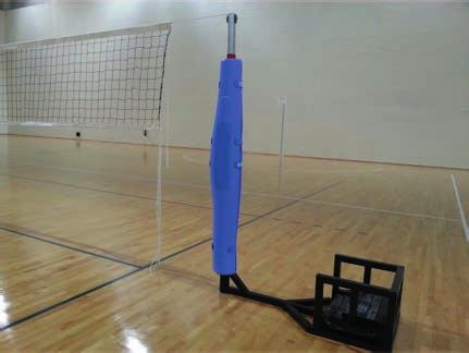 Dispositivo de Piso Movil El dispositivo de piso permite al poste de voleibol de ser completamente independiente. El juego completo puede ser retirado sin instalarlo al suelo.