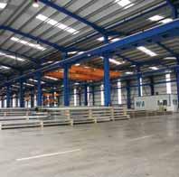 HIANSA PRESENTACIÓN Hiansa es uno de los fabricantes y comercializadores líderes en acero prelacado conformado para cubiertas y fachadas de aplicación fundamental en la construcción industrial.